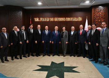 Yem sanayicileri Bakan Kirişçi'ye taleplerini iletti: Hammadde tedariki için TMO yurt dışı alımlarına devam etsin