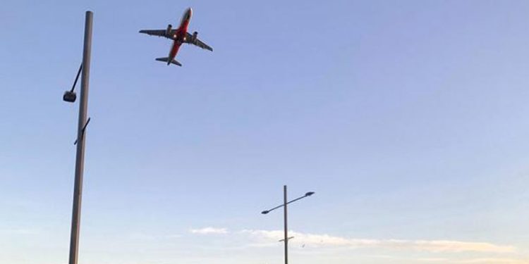 Yeni Zelanda sınırlarını ilk önce tam aşılı Avustralyalılara açacak
