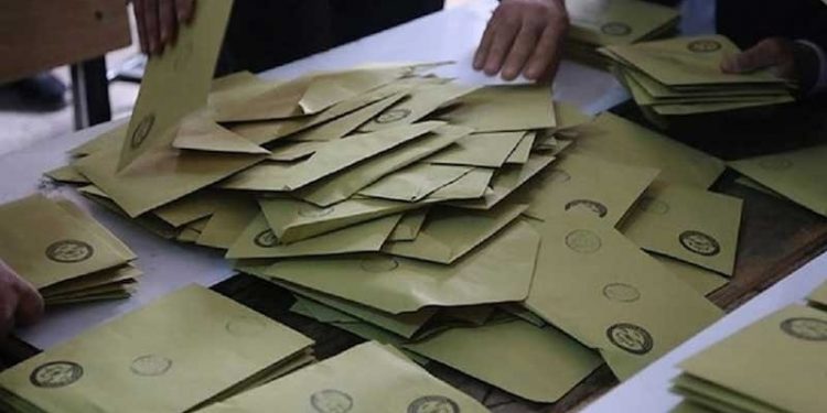 Yeni seçim yasasına muhalefetin yorumu: Sandık sonuçlarını etkileme girişimi