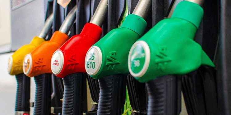 Zam serisi devam ediyor: Benzin ve motorine bir büyük zam daha geliyor