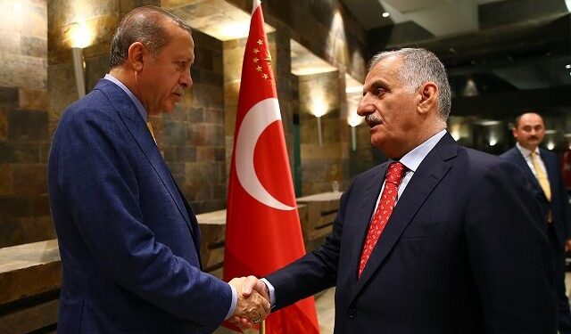 Yenişafak patronunun 15 Temmuz gecesi ilginç telefon trafiği