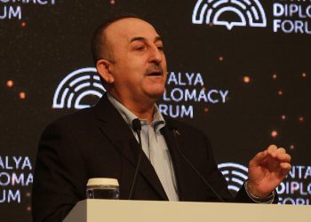 Çavuşoğlu: Mariupol’daki tahliyeler için Lavrov’dan destek istedik