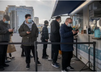 Çin'de geçen hafta karantinaya alınan Şıncın'da işletmeler yeniden faaliyete geçti