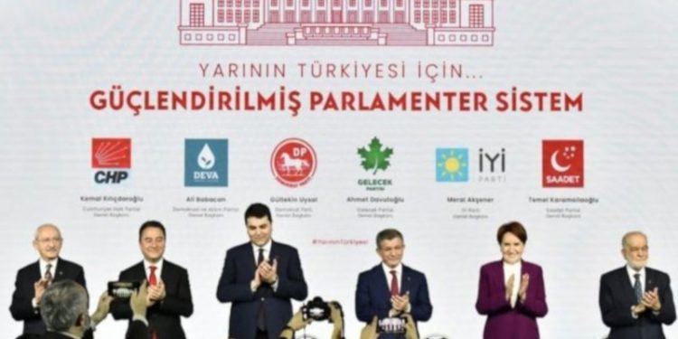 Özbudun'dan 'Muhalefet ittifakı ve HDP' yazısı: Yapıcı anlayışla müzakere gerekiyor