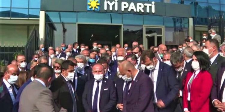 İYİ Parti'den 2023'e hazırlık toplantısı