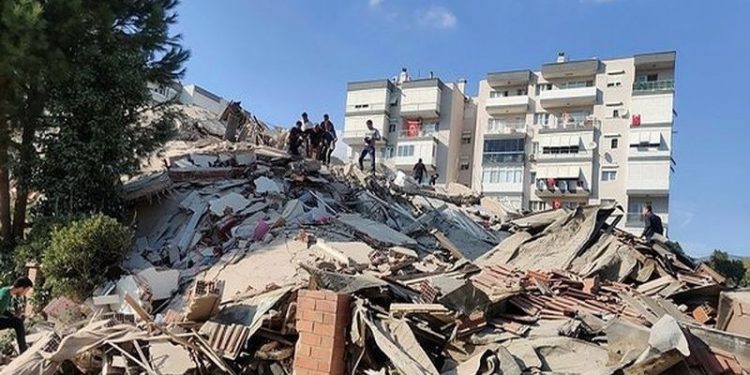 İZDEDA Başkanı: İktidar depremzedeleri ortada bıraktı, AKP’li vekiller bizlerle dalga geçti