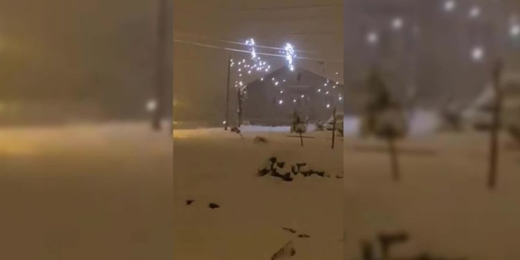 İki il yine karanlığa gömüldü: Ukrayna'da savaş olmasına rağmen elektrik var, Isparta'da yok