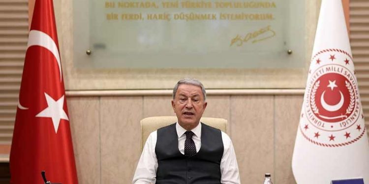 İki tahliye uçağının Ukrayna'da bekletilmesine ilişkin Akar'dan açıklama: Temaslarımız sürüyor