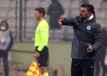 İlhan Palut: Şampiyonlar Ligi müziğini duyunca gözlerim doldu