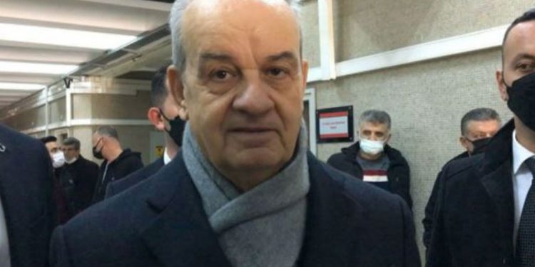 İlker Başbuğ 'hakaret' suçundan hakim karşısına çıktı