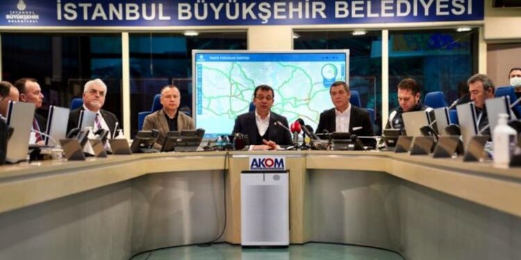 İmamoğlu'ndan 'öğleden sonra' için uyarı: En yoğun kar yağışını yaşayacağız