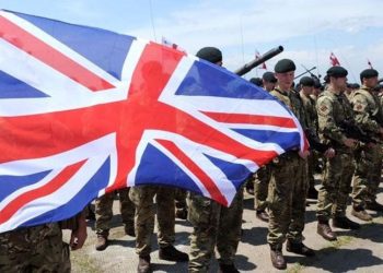 İngiliz ordusu, kaçak bir grup askerin Ukrayna'ya savaşmaya gitmiş olabileceğini doğruladı