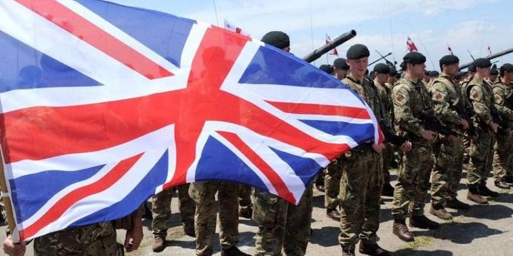 İngiliz ordusu, kaçak bir grup askerin Ukrayna'ya savaşmaya gitmiş olabileceğini doğruladı