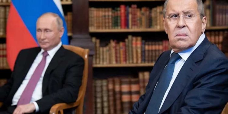 İngiltere, Rusya Dışişleri Bakanı Lavrov'un üvey kızı Polina Kovaleva'ya da yaptırım uyguladı
