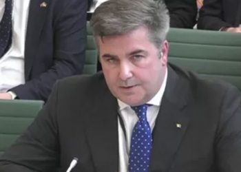 İngiltere hükümetinden bir günde 800 kişiyi işten çıkaran gemicilik şirketinin genel müdürüne istifa çağrısı