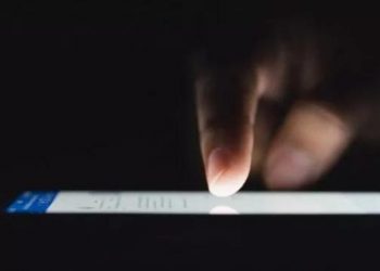 İngiltere'de pandemide ek gelir için seks işçiliği yapanların çalıntı görsellerle başı dertte