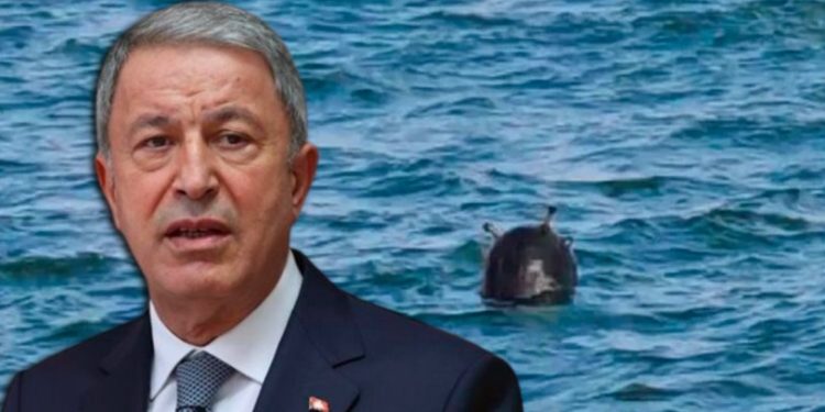 İstanbul Boğazı'nda 'mayın' alarmı: Hulusi Akar'dan açıklama