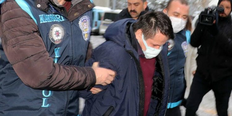 İstanbul'da 140 bin Euro çalan kişi Kayseri'de alışveriş yaparken yakalandı