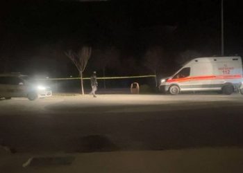 İstanbul'da sahilde bir kadın ve erkeğin cansız bedeni bulundu