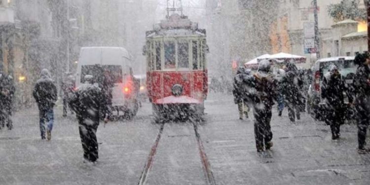 İstanbul’da kritik gün: Yoğun kar yağışı bugün geliyor