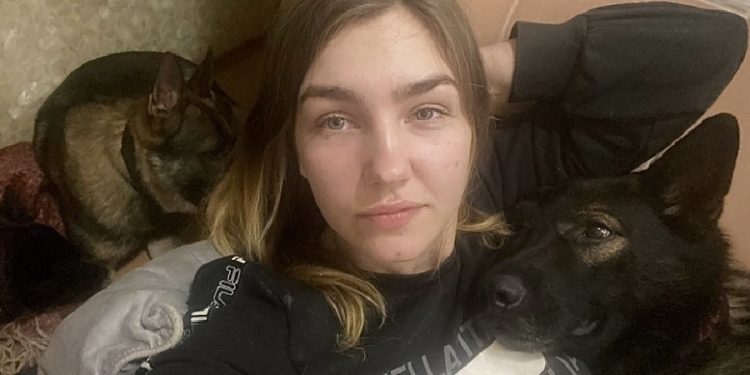 ‘Yaşadığım kentin bombalanma videolarına rağmen Moskova’da yaşayan annem bana inanmadı’