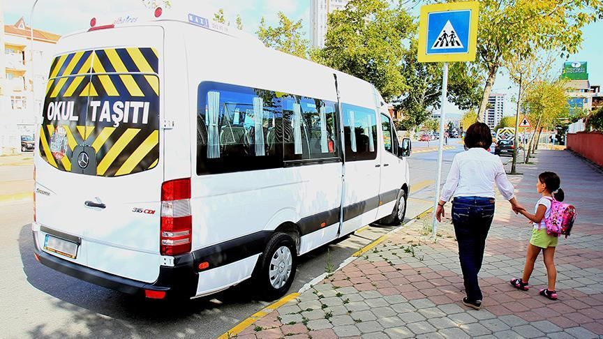 İzmir’de öğrenci servislerine yüzde 40 zam