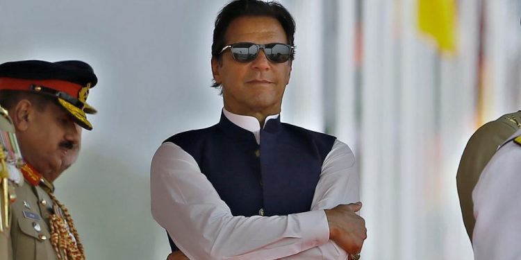 Pakistan’da Başbakan İmran Han hükümeti güvensizlik oylamasında düştü