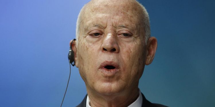 Tunus Cumhurbaşkanı Said, kararlarını iptal eden Meclis’i ‘darbeyle’ suçlayarak feshetti