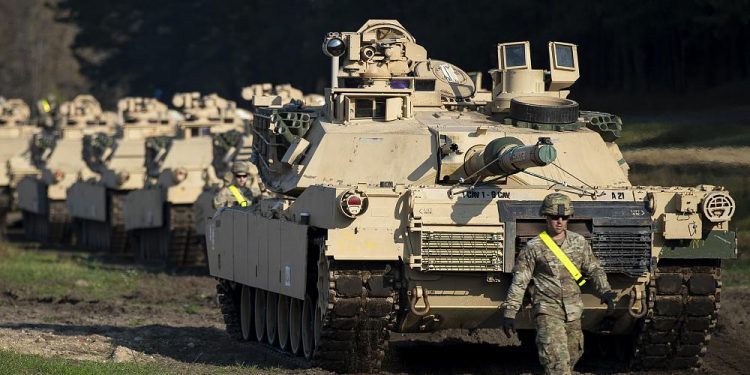 Polonya 4,75 milyar dolar değerinde 250 adet Abrams tankı almak için ABD ile anlaştı