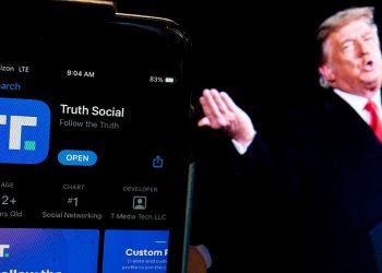 Trump’ın sosyal medya uygulaması teknik sorunlar nedeniyle beklenen başarıyı sağlayamadı