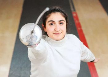 16 yaşındaki Aleyna Ertürk'ten  17 kupa 60 madalya