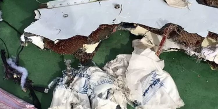 2016'da Mısır Havayolları uçağının düşmesine 'pilotların sigara içmesi yol açmış olabilir'