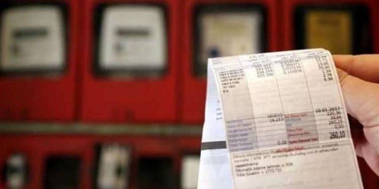 2021’de faturalarını ödeyemeyen 4.5 milyon yurttaşın elektrik ve doğalgazı kesildi