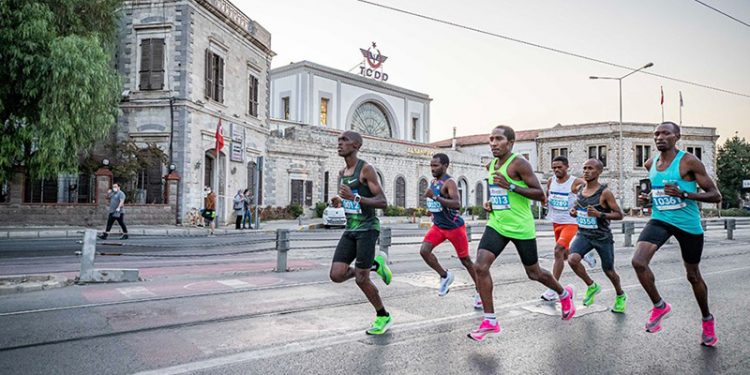 3. Uluslararası İzmir Maratonu start alıyor