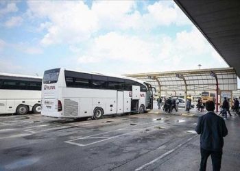 4 kişinin yol masrafı bir asgari ücret kadar: 'Bayram kavuşmaları hayal oldu'