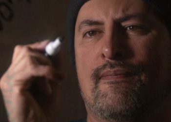 45 dil biliyor, 16'sında kusursuz; ABD'li halı yıkamacısının beyni incelemeye alındı