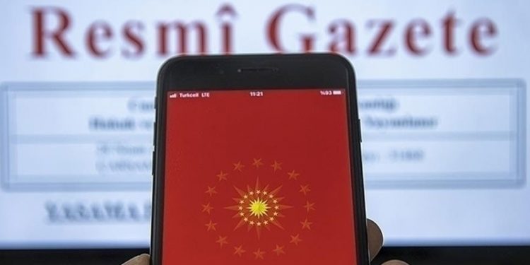 5 bakan yardımcısı ve 8 rektör atandı