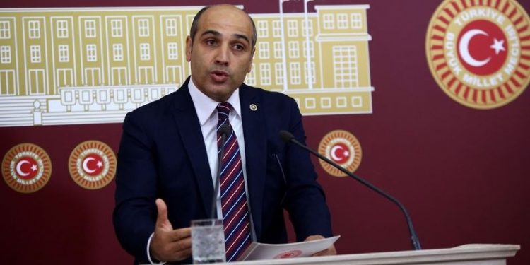 54 soru önergesine yanıt alabilmek için 3 kuruma başvuran CHP'li Şahin: Bilgi edinmemiz engelleniyor