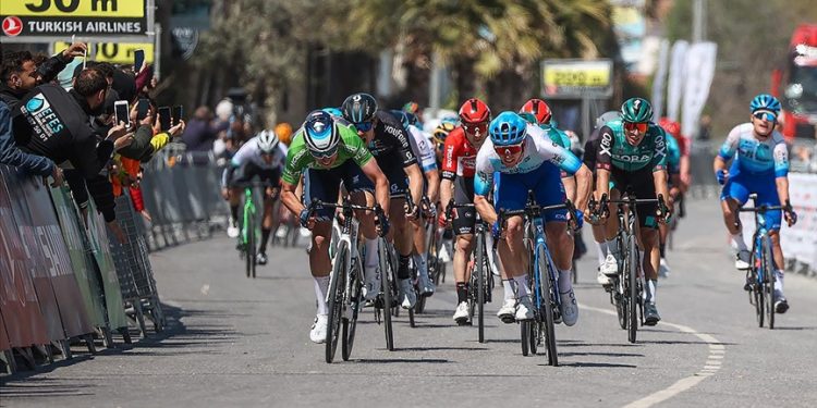 57. Cumhurbaşkanlığı Türkiye Bisiklet Turu'nun ikinci etabını Avustralyalı bisikletçi Groves kazandı