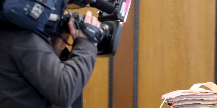 AB gazetecilere gözdağı amaçlı davaları önleyecek