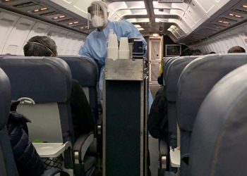 ABD'de dört büyük hava yolu şirketinden 'maske' kararı