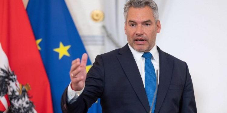 AB’den Putin’le ilk görüşme