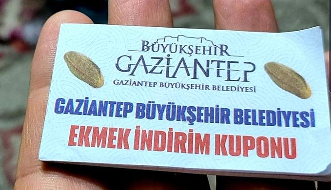 AKP’li belediyeden ‘indirim kuponu’: ‘Bu ekmek karnesidir’