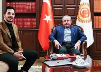 AKP'deki 'trol' çatlağına CHP'den yorum: 'Mustafa Şentop, Kılıçdaroğlu'nun sözlerini doğruluyor'