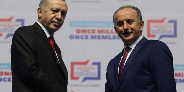 AKP'li Bağcılar Belediye Başkanı Çağırıcı görevinden istifa etti