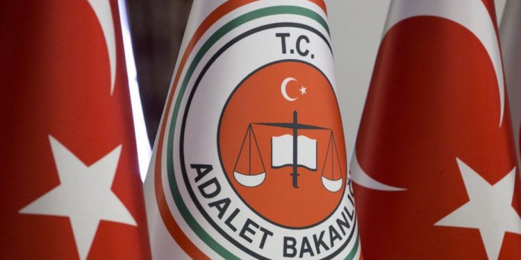 Adalet Bakanlığı: Cezaevlerinde hiç kimseye işkence ve kötü muamele yok!