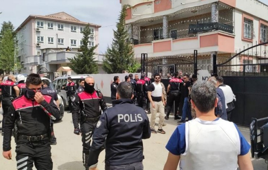 Adana’da polise silahlı saldırı