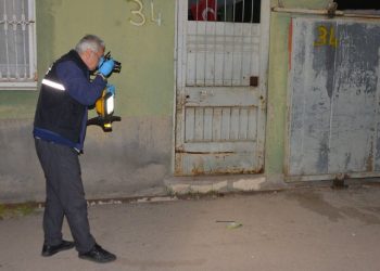 Adana'da sokakta yürürken başından vurulan kişi hayatını kaybetti