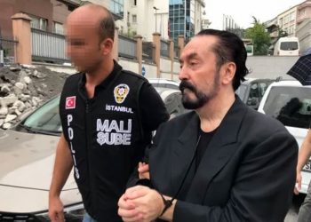Adnan Oktar, 'güvenlik' nedeniyle Edirne’den Erzurum’a sevk edildi
