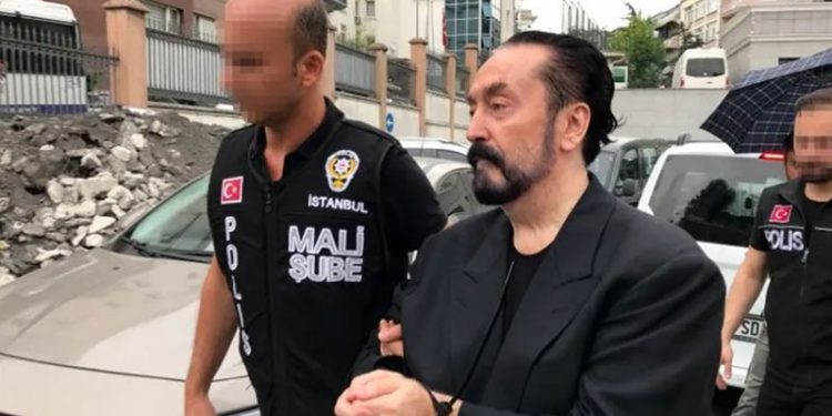 Adnan Oktar, 'güvenlik' nedeniyle Edirne’den Erzurum’a sevk edildi